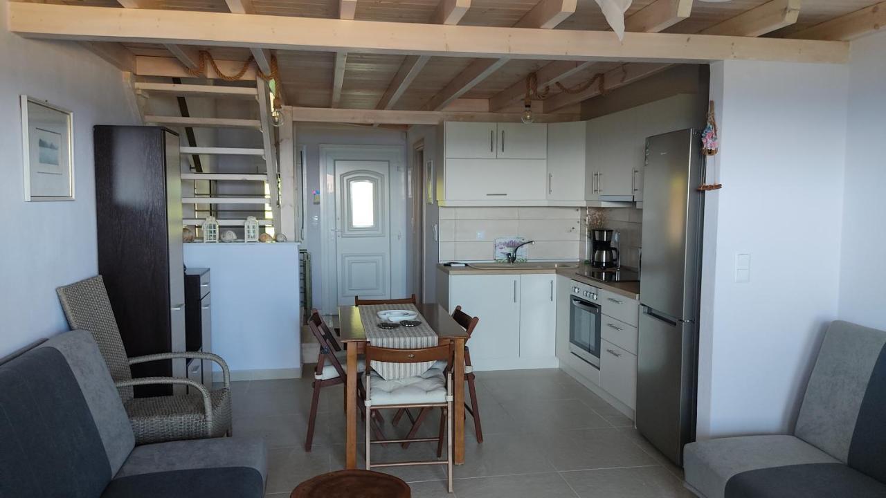 Asterias Maisonette & Apartments Karianí エクステリア 写真